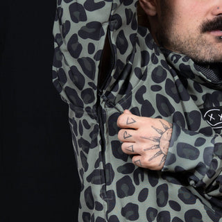 Slacker Snow Jacket: Green Cheetah