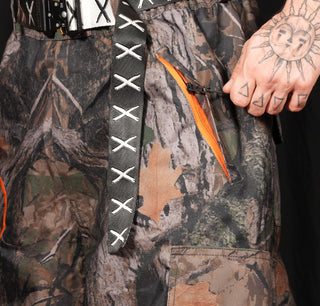 Slacker Baggy Snow Pant 2.0: Tree Camo