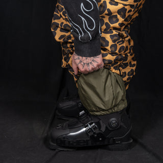 Slacker Baggy Snow Bib: Yellow Cheetah