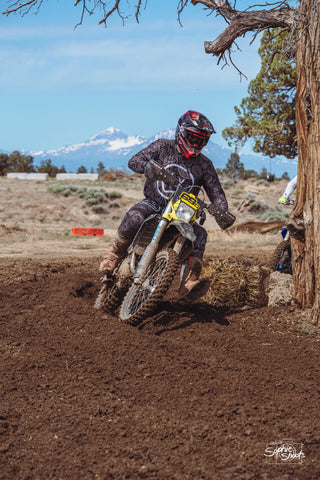 Menace Moto Pant 2.0: Paisley