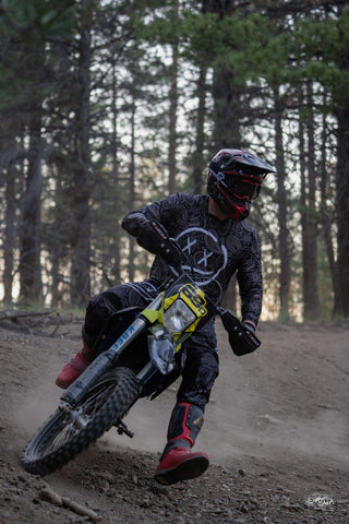 Menace Moto Pant 2.0: Paisley