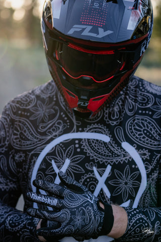 Menace Moto/MTB Gloves 2.0: Paisley - Numbskull